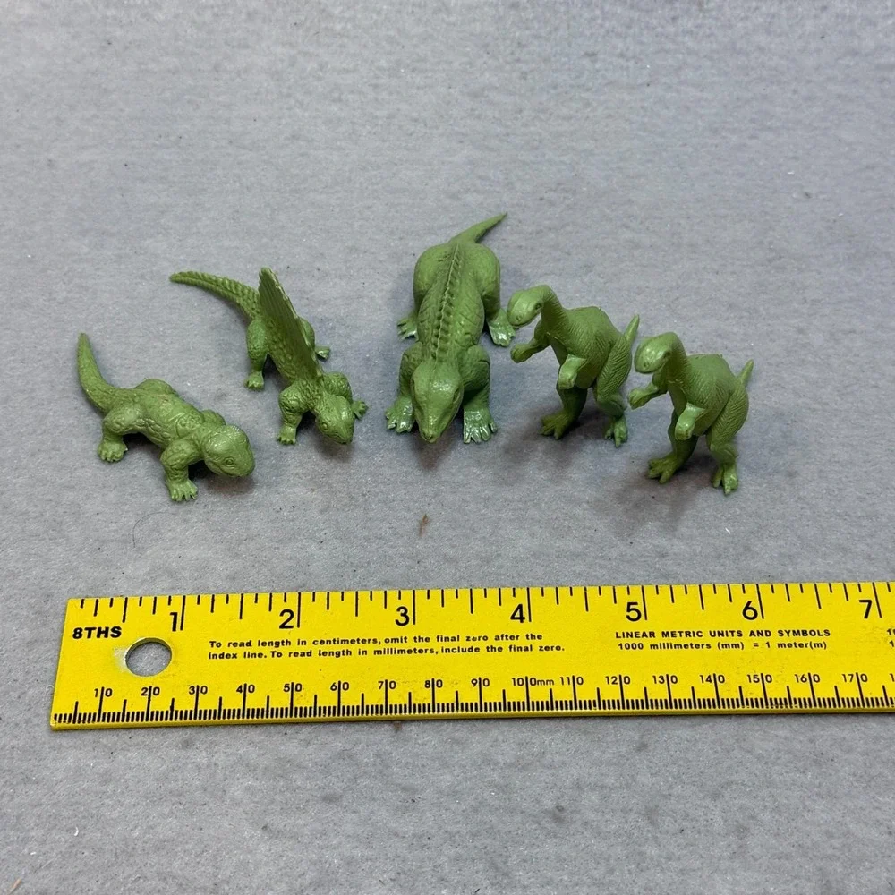 Vintage 1961 Flintstones Marx 5 Green Dinosaurs Replacement Lot for Playset